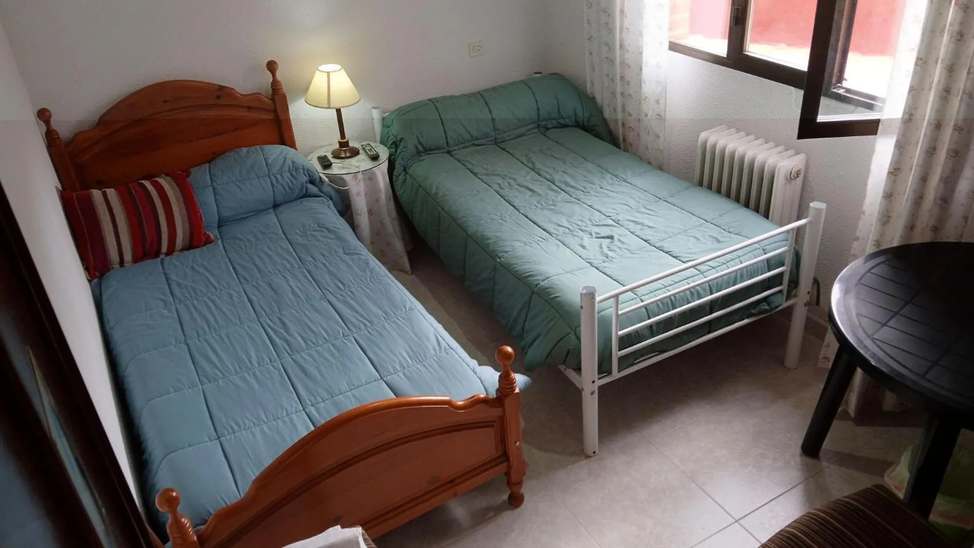 Guest house Room In Holiday House - Habitacion Privada Doble Toledo Las Nieves