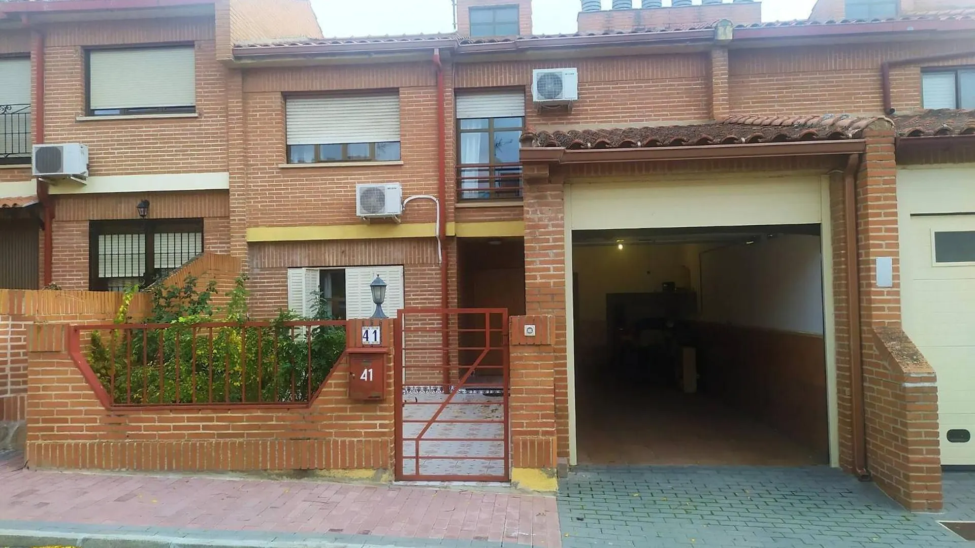 Room In Holiday House - Habitacion Privada Doble Toledo Las Nieves  Las Nieves (Castilla-La Mancha)